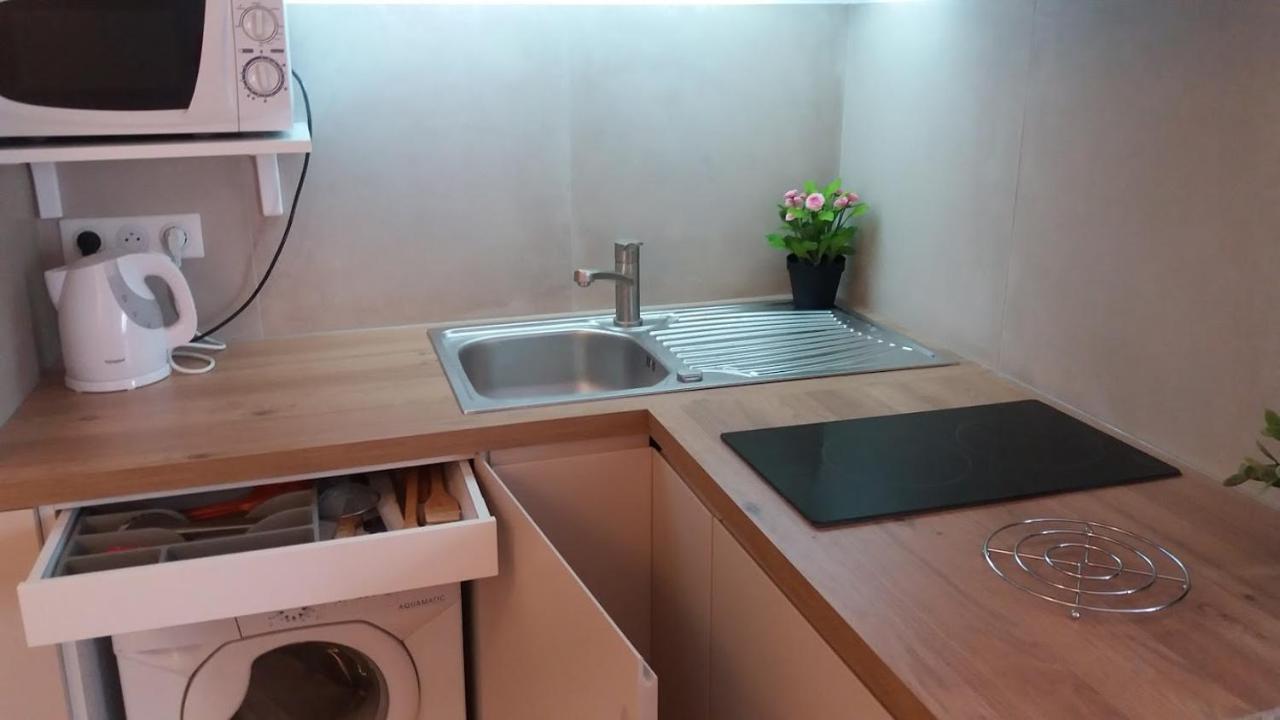 Paris 8 ème Appartement 2 pièces Métro Miromesnil Esterno foto